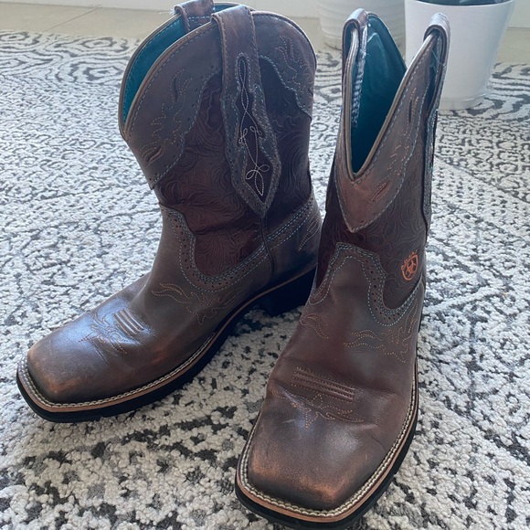 Ariat | 9.5 Fat Baby cowboy boot - Picture 2 of 8